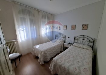 Camera / camera da letto - Villa Via Borgata San Quirico
 
20, Domodossola - foto 21