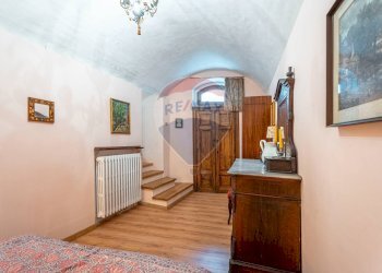 Hall / corridoio - Independent house Buronzo - photo 13