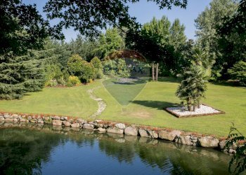 Giardino - Locale Commerciale Via Case Sparse
 
11, Novara - foto 4