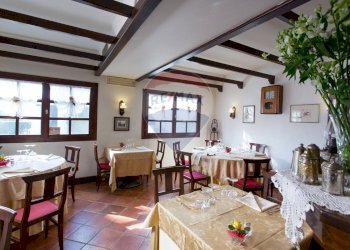 Sala da pranzo - Locale Commerciale Via Case Sparse
 
11, Novara - foto 61