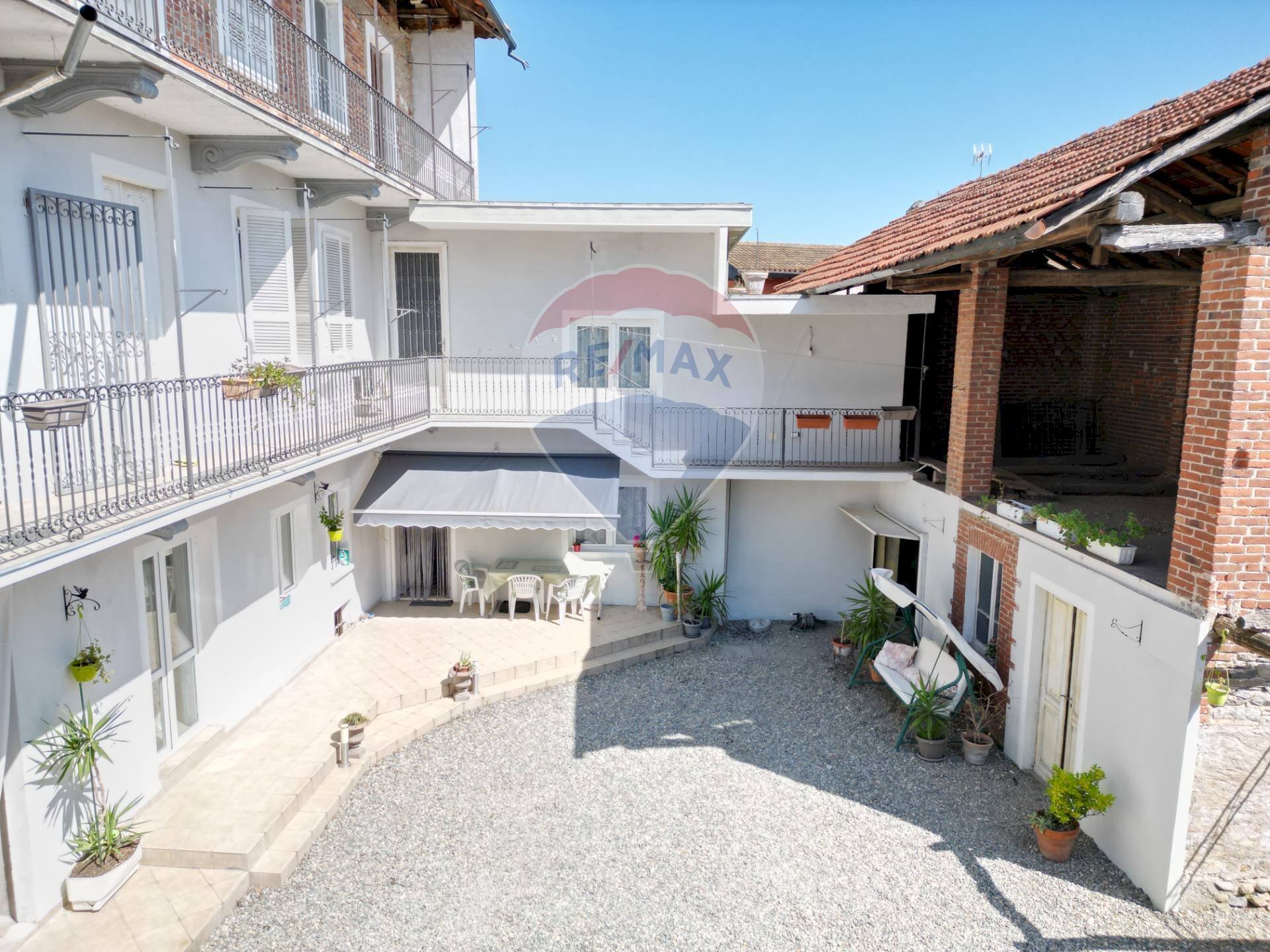 Casa all\'aperto - Casa indipendente via G. Mazzini
 
10, Cureggio - foto 2