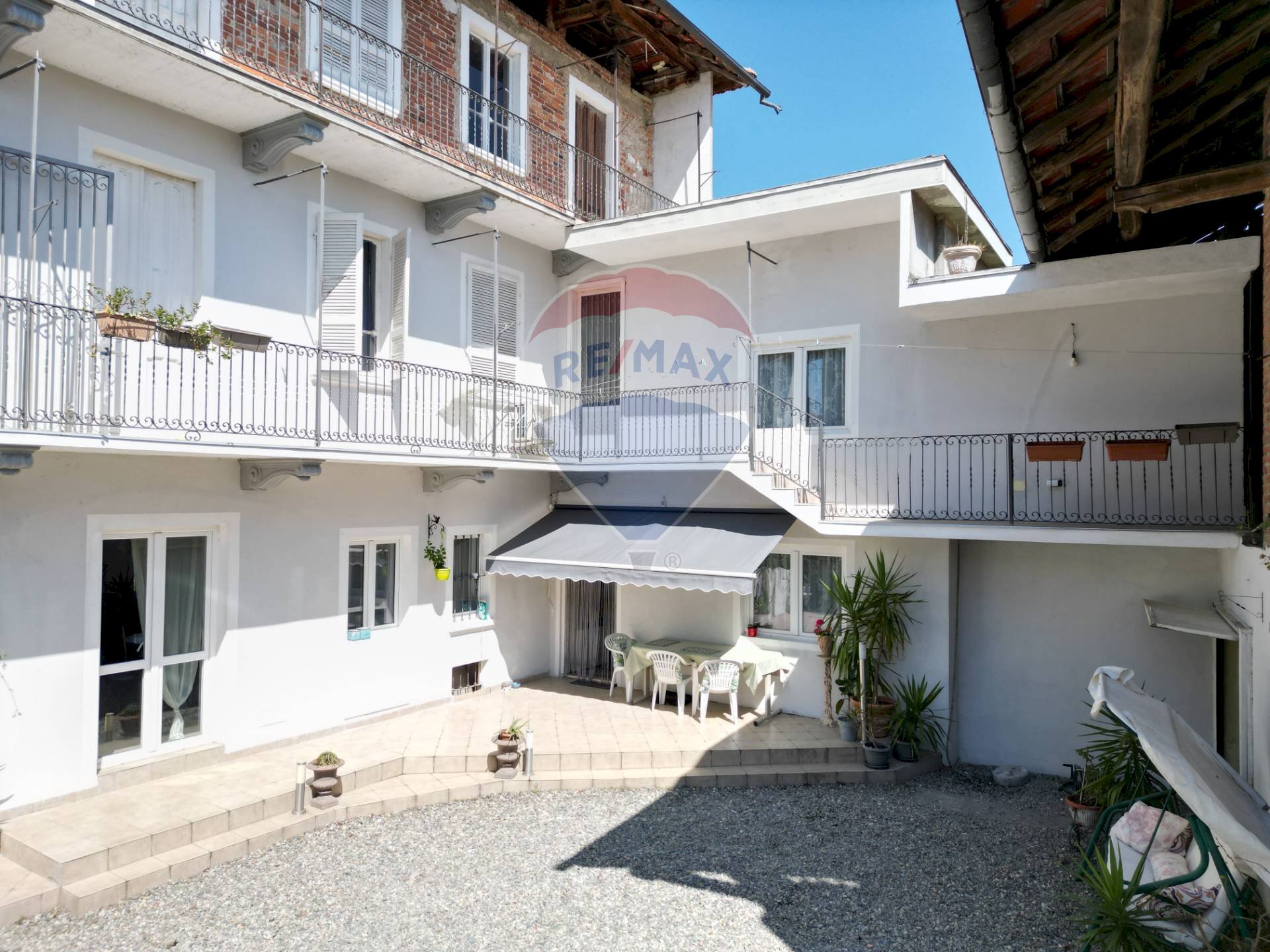 Casa all\'aperto - Casa indipendente via G. Mazzini
 
10, Cureggio - foto 3