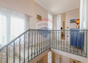 Scale - Casa indipendente via G. Mazzini
 
10, Cureggio - foto 17