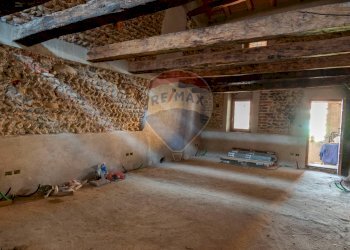 Stanza vuota - Trilocale Piazza Castello, Ghemme - foto 3