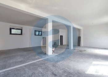 Foto 3 - Locale Commerciale Viale Kennedy
 
29/33, Bari - foto 3