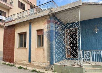 Edificio all\'aperto - Villa via del serbatoio
 
sn, Modica - foto 12