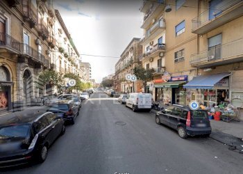 Foto 5 - Locale Commerciale Via Plebiscito
 
327-329, Catania - foto 5