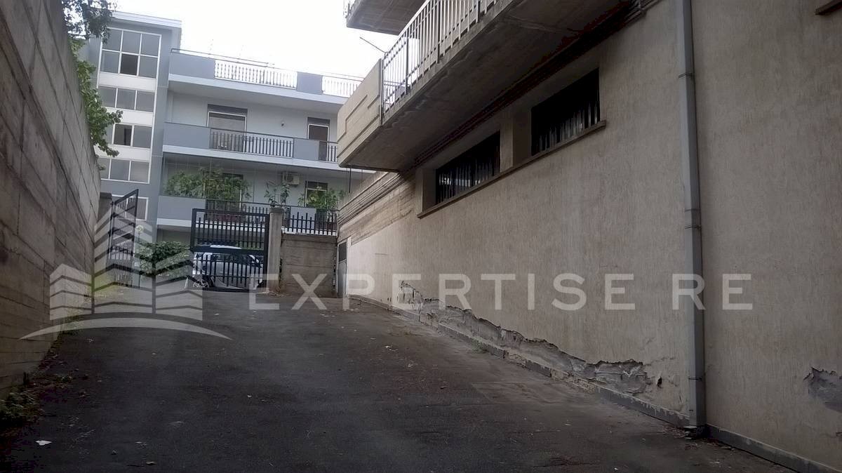 Foto 3 - Warehouse Via Passo Gravina
 
184 A, Catania - photo 3