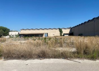 Foto 4 - Capannone contrada targia
 
48, Siracusa - foto 4