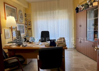 Foto 13 - Ufficio Via Garibaldi
 
1, Termini Imerese - foto 13