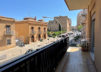 Foto 18 - Ufficio Via Garibaldi
 
1, Termini Imerese - foto 18