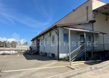 Foto 8 - Capannone Via Cosmo Mollica Alagona
 
70-72, Catania - foto 8