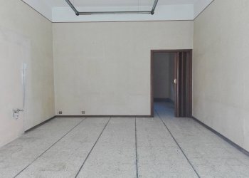 Foto 3 - Commercial Activity via Garibaldi
 
10, Calcinaia - photo 3