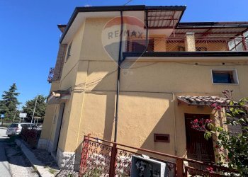 Casa all\'aperto - Semi-detached house c.da Largo Zurlo
 
snc, Baranello - photo 1