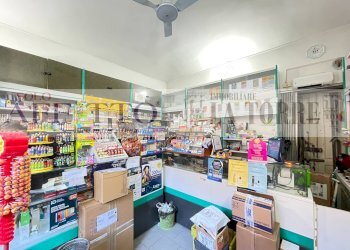 Foto 2 - Attività Commerciale Via Napoli, Alessandria - foto 2