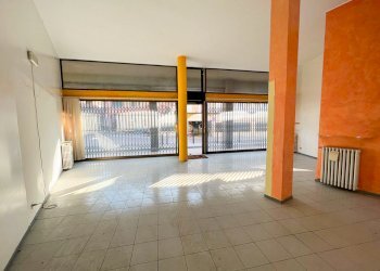 Foto 7 - Negozio via Largo Diaz
 
22, Pontoglio - foto 7