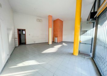 Foto 8 - Negozio via Largo Diaz
 
22, Pontoglio - foto 8