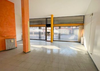 Foto 11 - Negozio via Largo Diaz
 
22, Pontoglio - foto 11