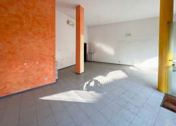 Foto 18 - Negozio via Largo Diaz
 
22, Pontoglio - foto 18