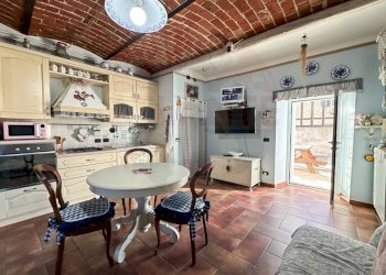 CUCINA - Casa indipendente Regione Molli
 
50, Melazzo - foto 25