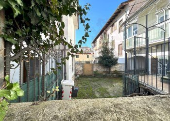 CORTILE INTERNO - Bilocale Via Angela Casagrande
 
45, Acqui Terme - foto 1