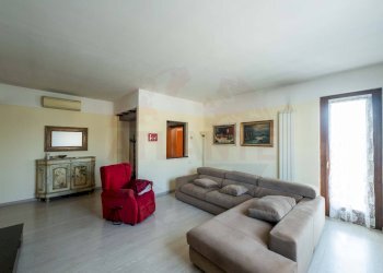 Foto 3 - Villa Via Papa Giovanni 23
 
14, Cavernago - photo 3