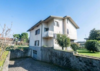 Foto 33 - Villa Via Papa Giovanni 23
 
14, Cavernago - photo 33