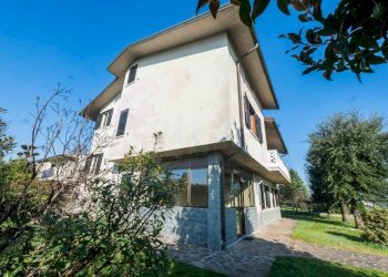 Foto 96 - Villa Via Papa Giovanni 23
 
14, Cavernago - photo 96