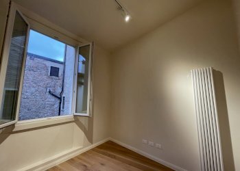 Commercial Premises Bologna (neighborhood Centro Storico) - photo 12