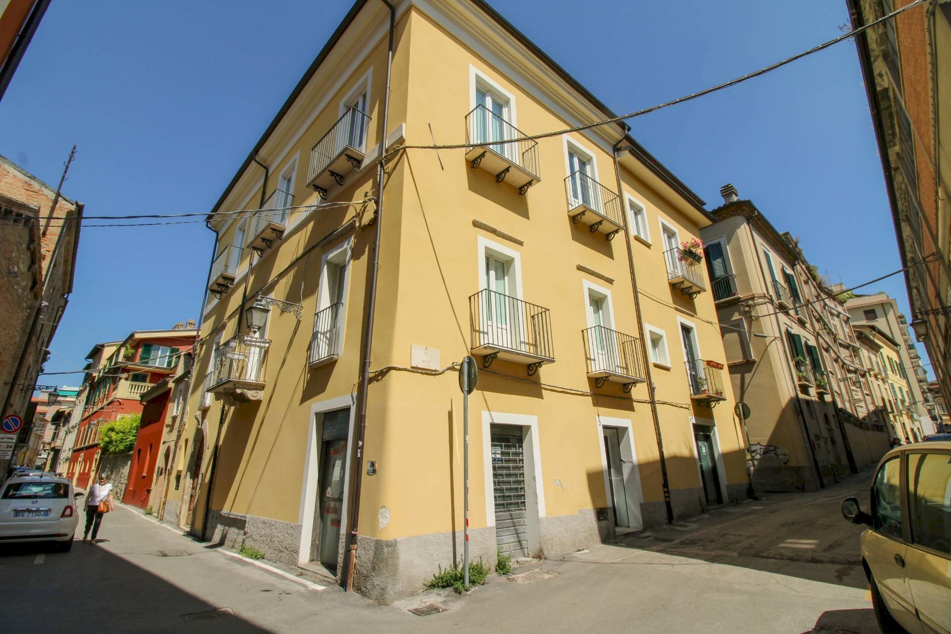 Foto 1 - Locale Commerciale via Stazio
 
/, Teramo - foto 1