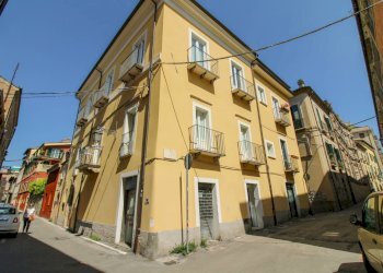 Foto 1 - Locale Commerciale via Stazio
 
/, Teramo - foto 1