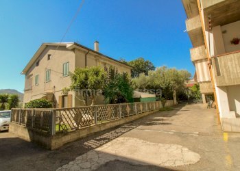 Foto 2 - Casa indipendente via Nazionale
 
235, Bellante - foto 2