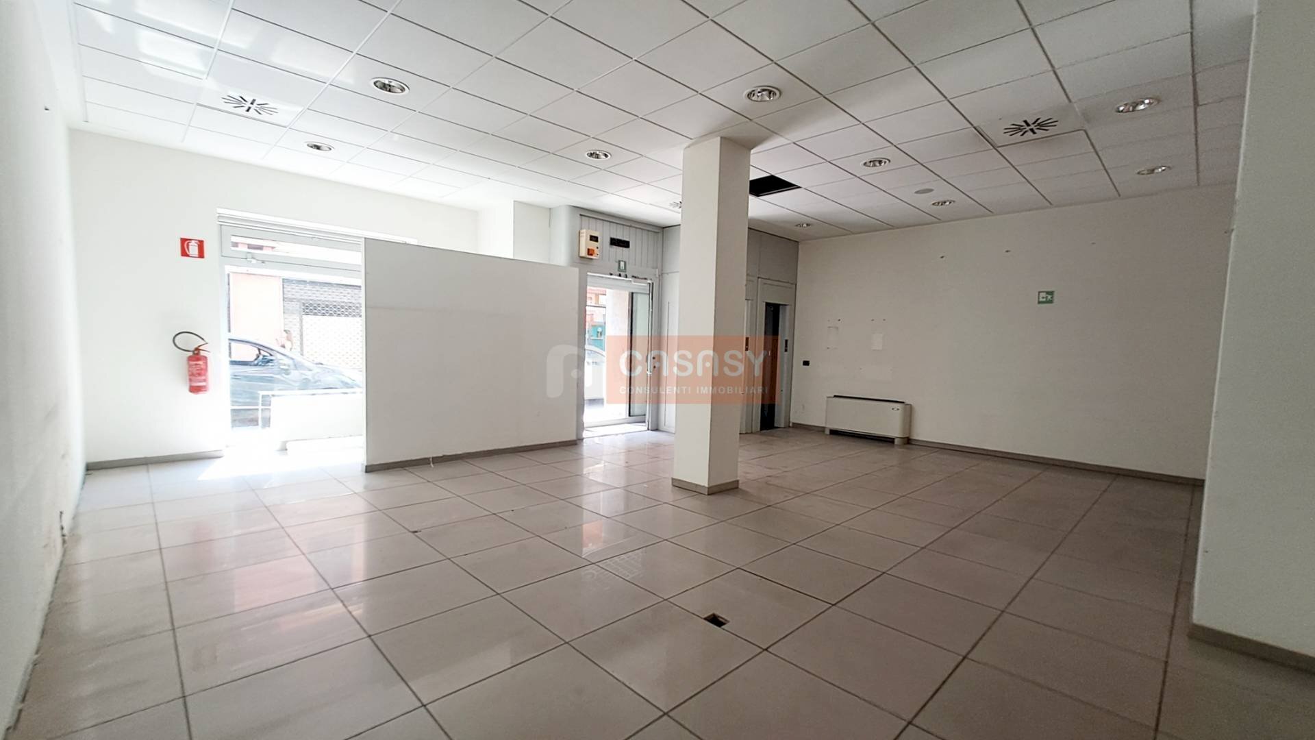 Foto 2 - Commercial Premises via Genova
 
91, Albenga - photo 2