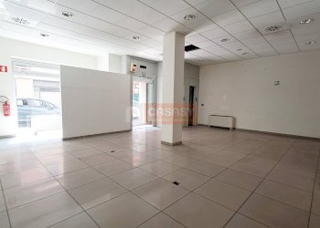 Foto 3 - Locale Commerciale via Genova
91, Albenga - foto 3