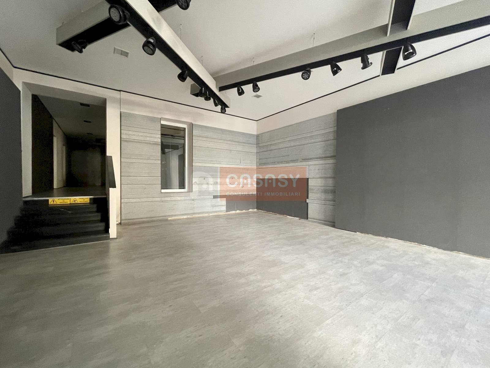 Foto 2 - Locale Commerciale Via Cesare Battisti, Albenga - foto 2