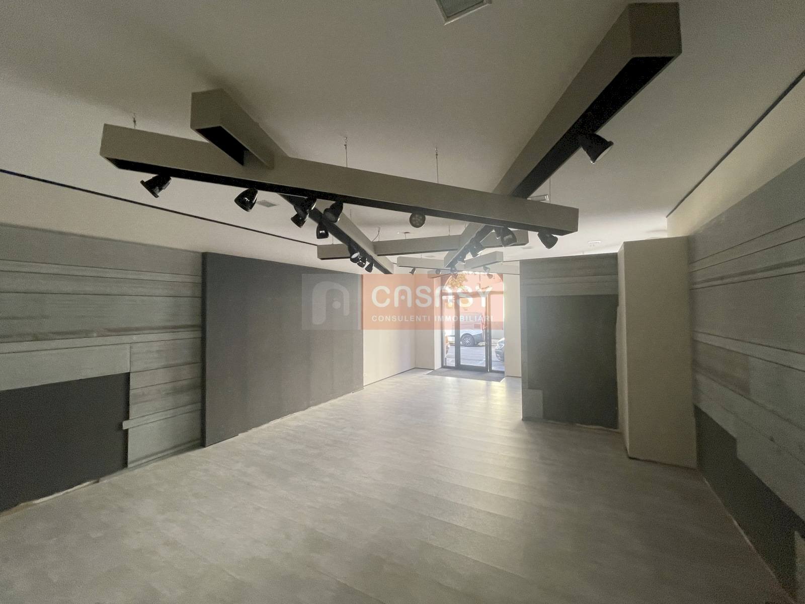 Foto 3 - Locale Commerciale Via Cesare Battisti, Albenga - foto 3