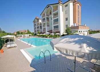 piscina - Residence Comacchio - foto 2