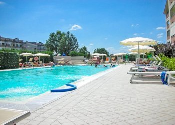 piscina - Residence Comacchio - foto 3