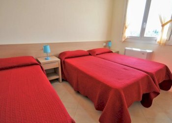 camera - Residence Comacchio - foto 12