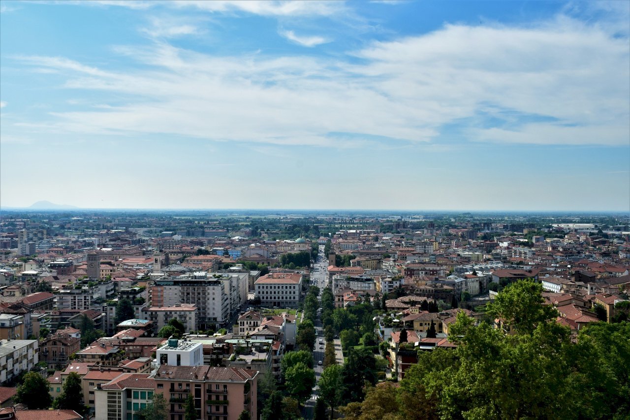 Attività di ristorazione - Commercial Activity Bergamo - photo 1