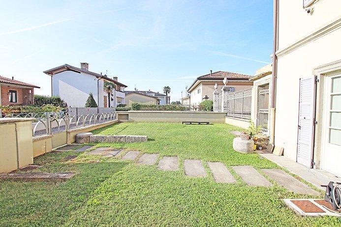 giardino - Casa semi indipendente via Zopfi, Ranica - foto 2