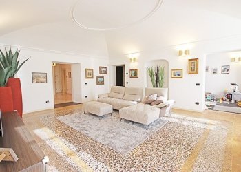 soggiorno - Casa semi indipendente via Zopfi, Ranica - foto 4