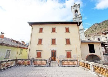 Facciata edificio - Hotel via arciprete figura, Vilminore di Scalve - foto 12