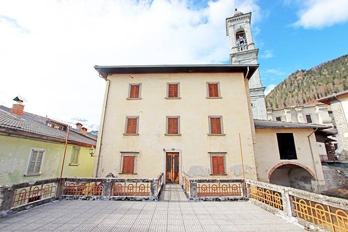 Facciata principale - Villa via arciprete figura, Vilminore di Scalve - foto 2