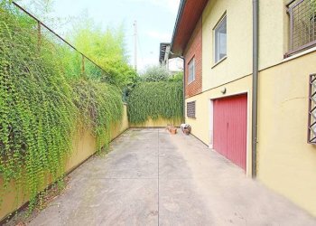 Cortile - Villa via lotto, Seriate - photo 4