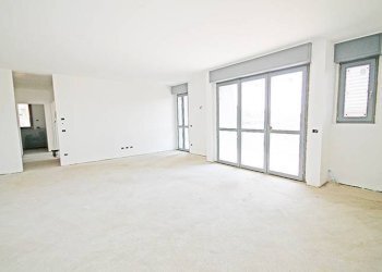 Soggiorno - Four-room apartment via corridoni
 
79, Bergamo - photo 5