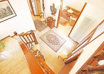 scala interna - Villa via santa lucia, Bergamo - foto 19