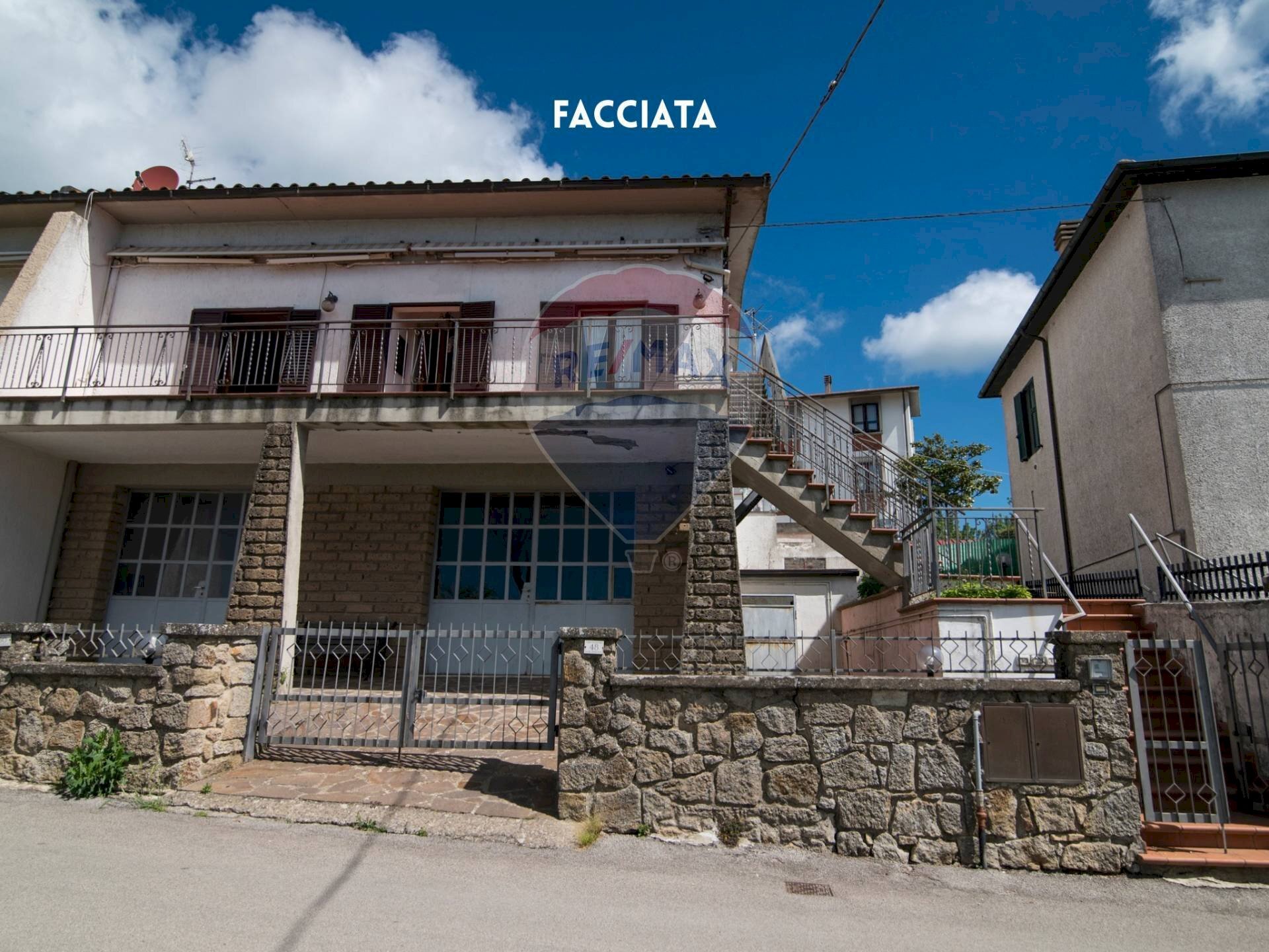 FACCIATA - Casa indipendente VIA DELL'ORFANOTROFIO
 
42, Roccastrada - foto 3