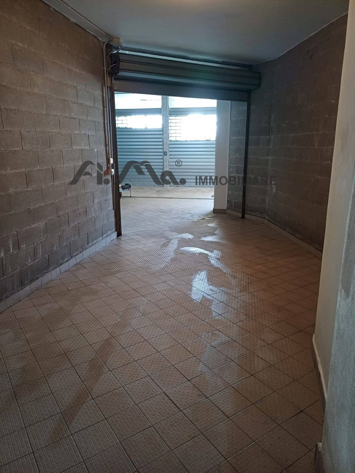 Foto 1 - Box corso bigliati, Albissola Marina - photo 1