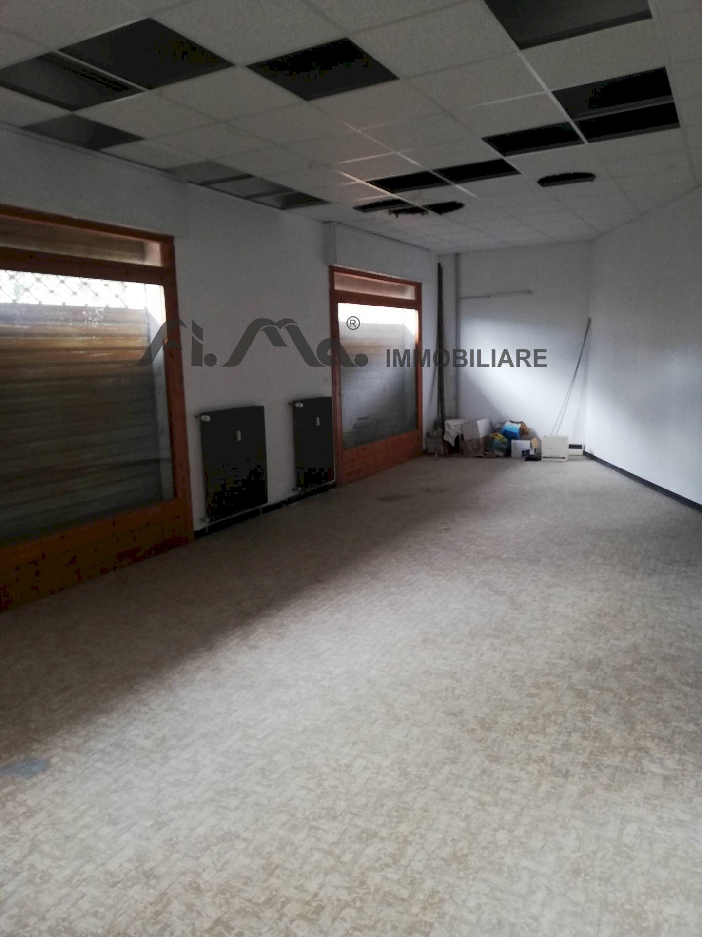 Foto 2 - Commercial Premises Piazza della Chiesa, Quiliano - photo 2